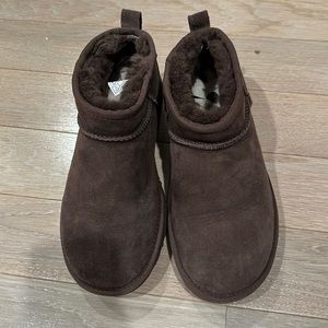 Ugg classic ultra mini - chocolate brown size 6